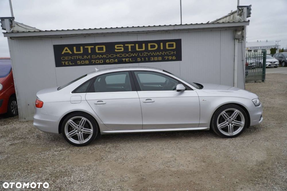 Audi A4 Limousine 2.0 TDI DPF clean diesel S line Sportpaket - 32