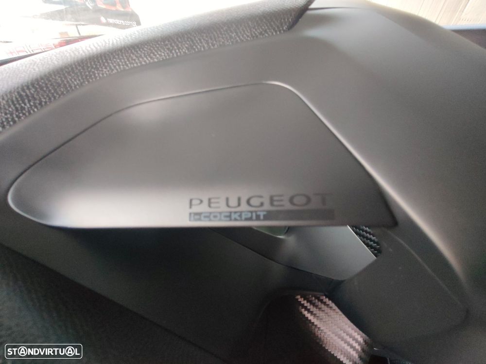 Peugeot 2008 PureTech 130 Allure Pack - 11