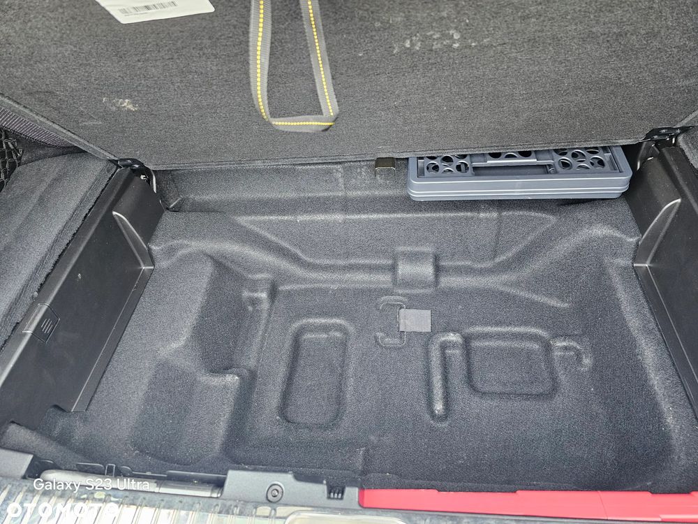 Mercedes-Benz Klasa E 220 d Business Edition 9G-TRONIC - 14