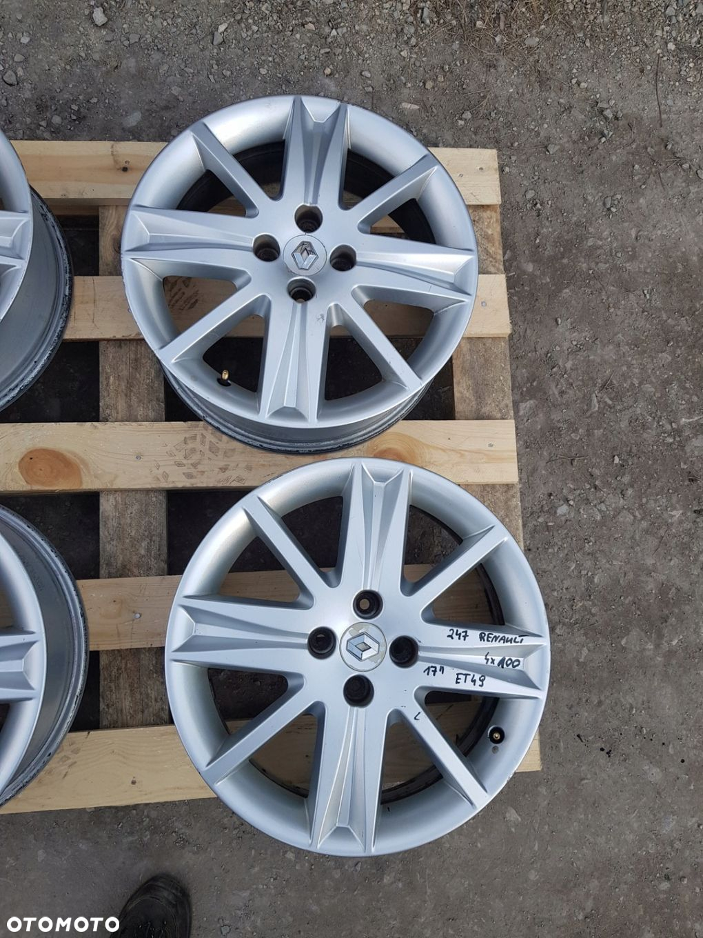 ALUFELGI RENAULT 6.5 x 17 4X100 ET 49 8200313584 - 2
