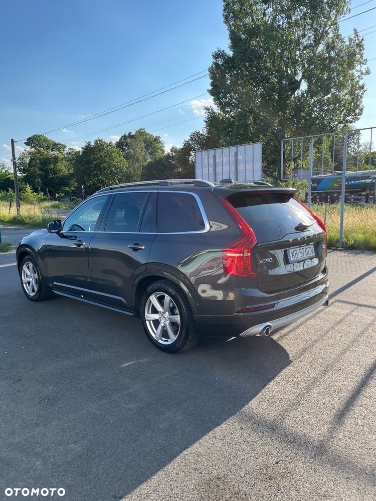Volvo XC 90 - 7