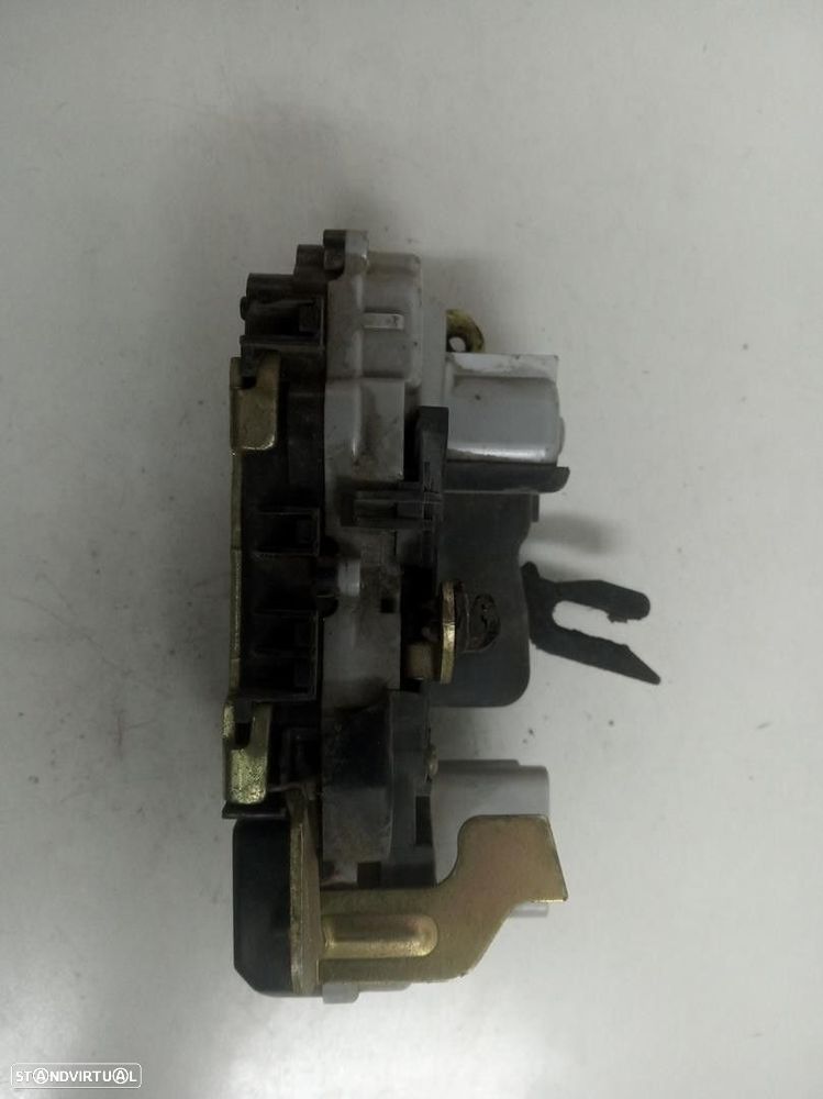 FECHADURA PORTA FRONTAL ESQUERDA CITROEN XSARA 2001 - - 3