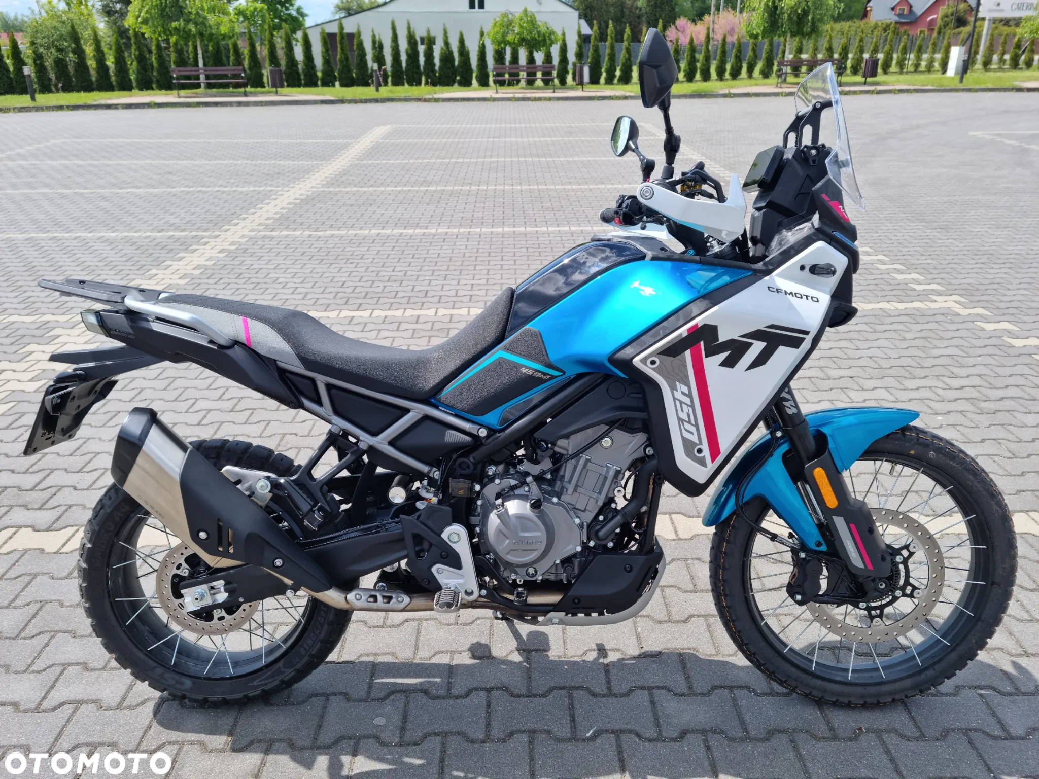 CFMoto MT - 4