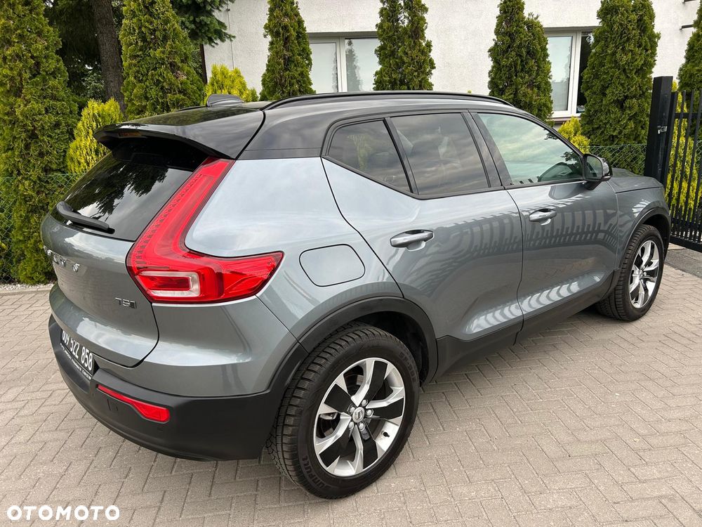 Volvo XC 40 T5 AWD Geartronic Momentum Pro - 12