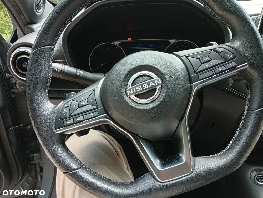 Nissan Juke 1.0 DIG-T N-Connecta DCT - 10