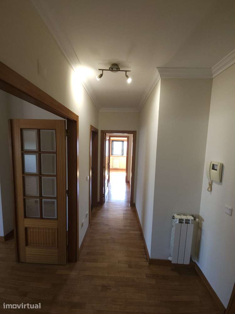 **Apartamento T2 em Praceta Bernarda Ferreira Lacerda, Porto** - Grande imagem: 4/23