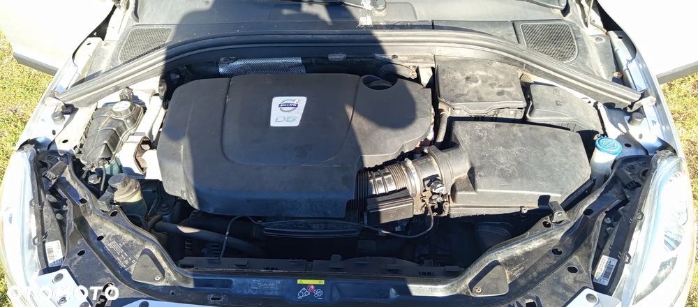 Volvo XC 60 2.4D Momentum - 6