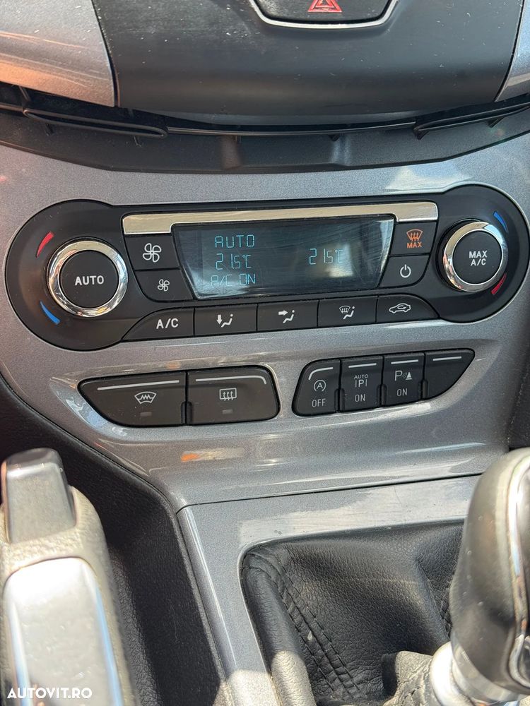 Ford Focus - 10