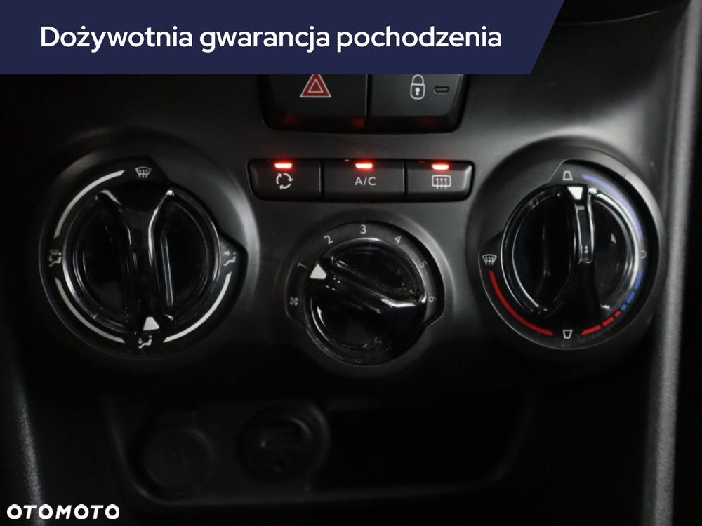 Peugeot 208 - 17