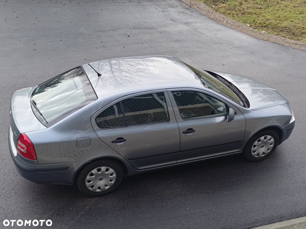 Skoda Octavia 1.6 Tour Classic - 2