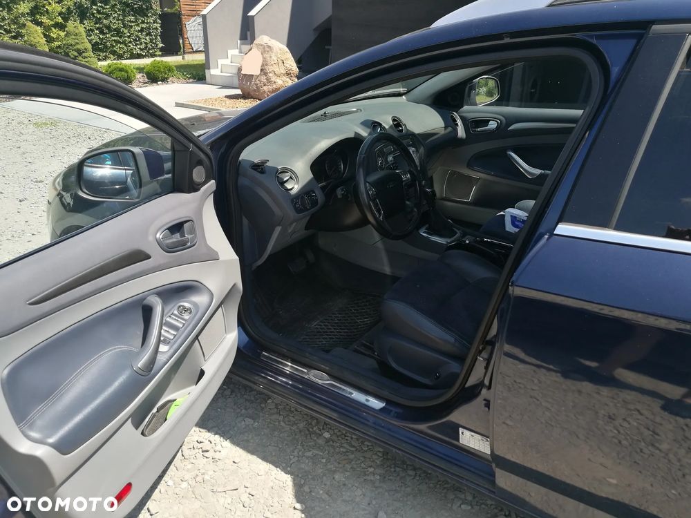 Ford Mondeo 2.0 TDCi Titanium - 10
