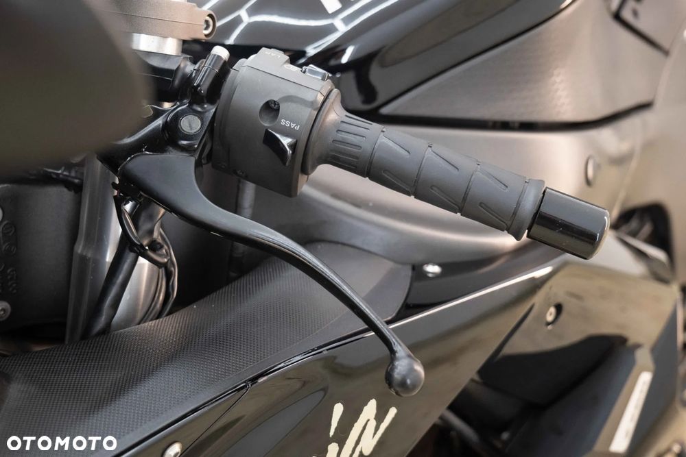 Kawasaki ZX - 30