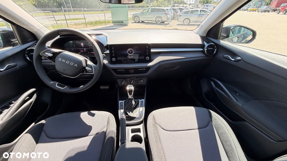 Skoda Fabia 1.0 TSI Drive DSG - 11
