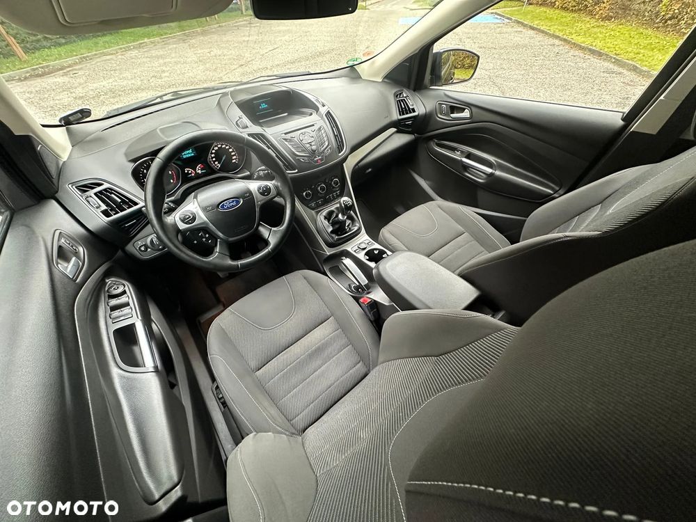 Ford Kuga 2.0 TDCi 2x4 Trend - 27