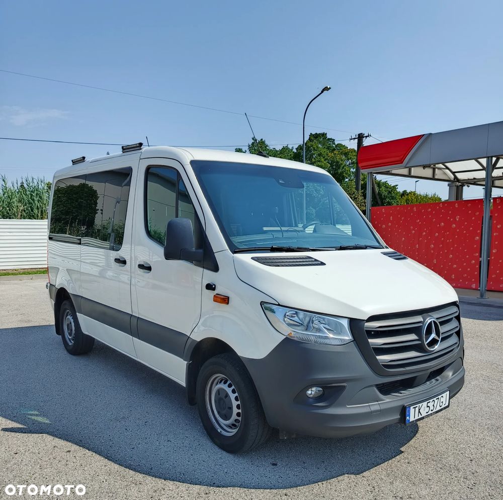 Mercedes-Benz Sprinter - 1