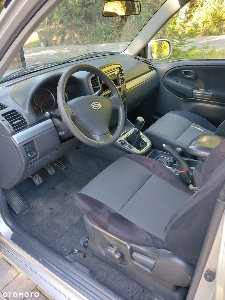 Suzuki Grand Vitara 1.6 Comfort Style - 8