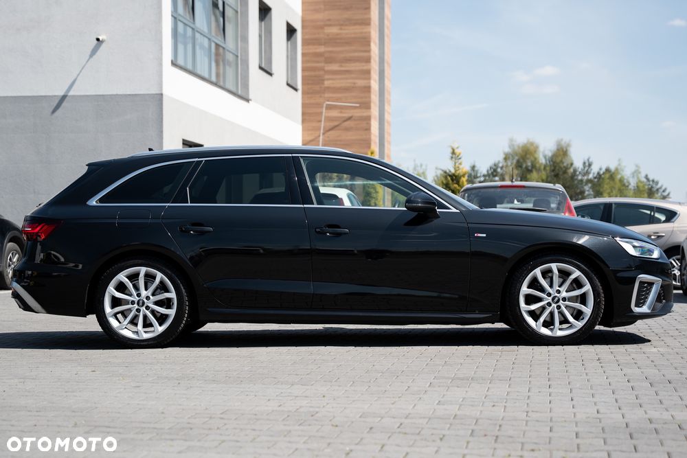 Audi A4 Avant 35 TFSI S tronic S line - 16