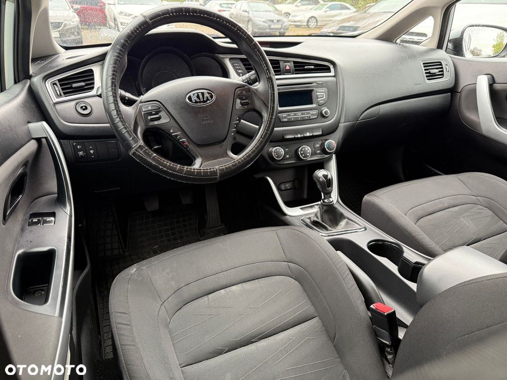 Kia Ceed - 18