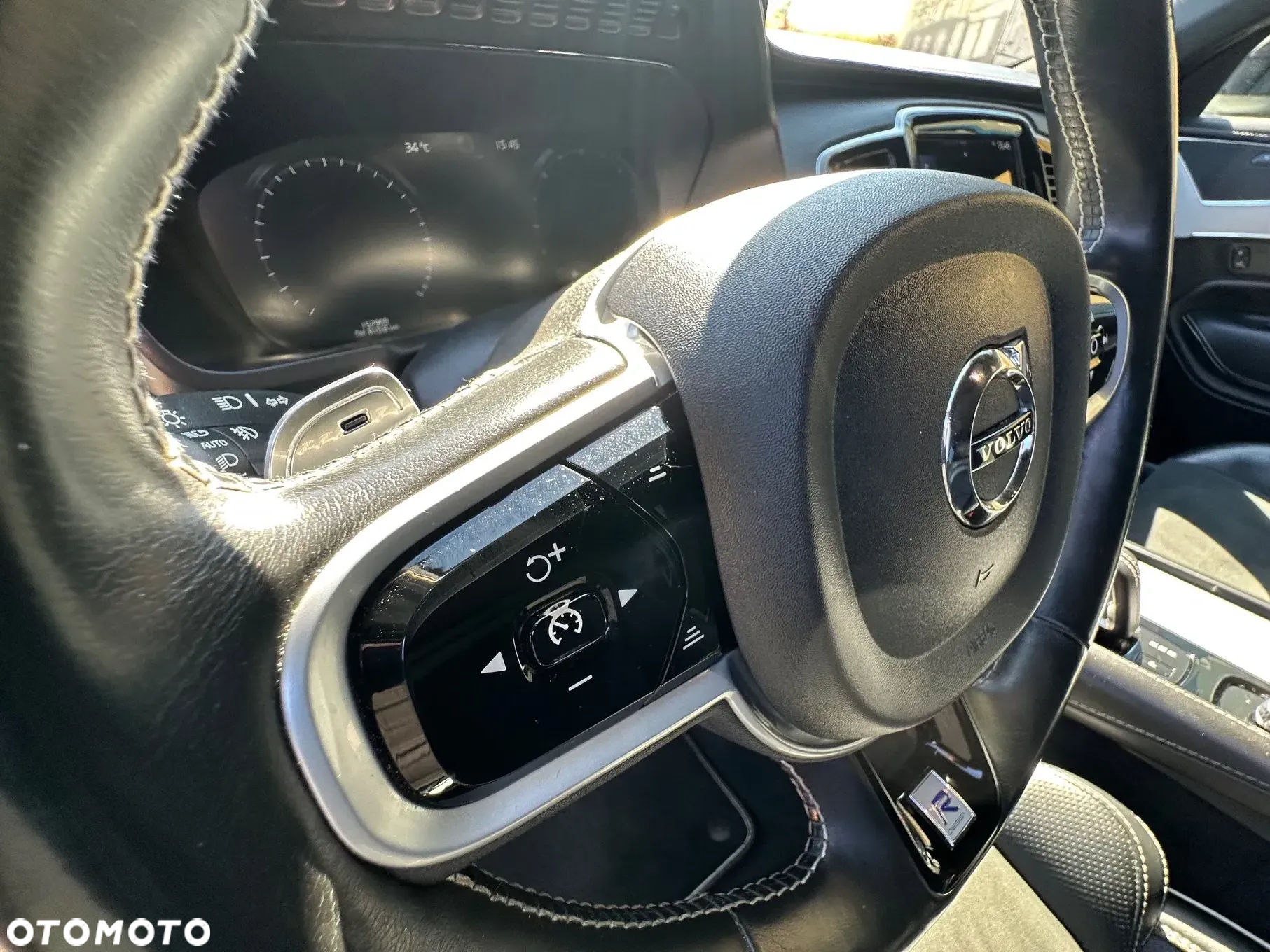Volvo XC 90 B5 D AWD Geartronic RDesign - 32