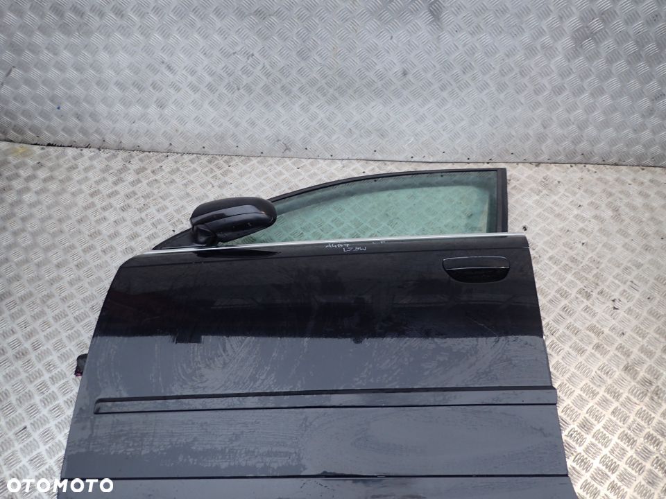 DRZWI LEWY PRZÓD AUDI A4 B7 LZ9W RADOM - 1