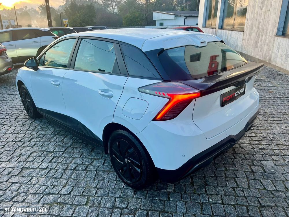 MG MG4 51 kWh Standard - 8