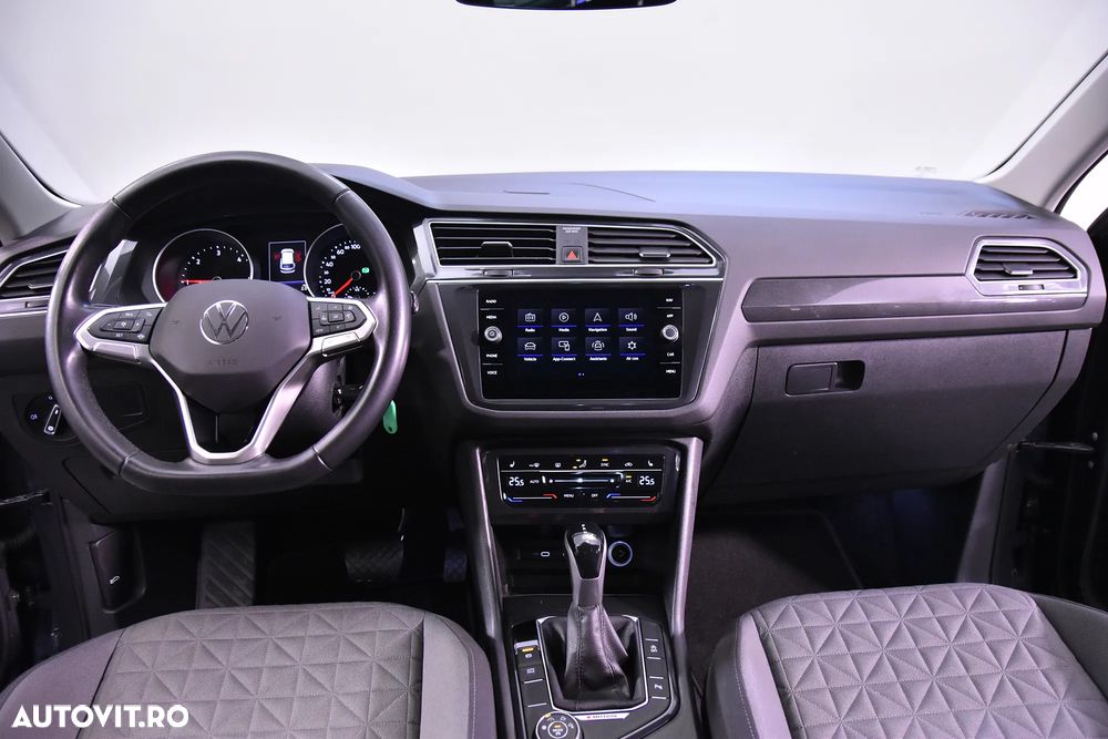 Volkswagen Tiguan - 10
