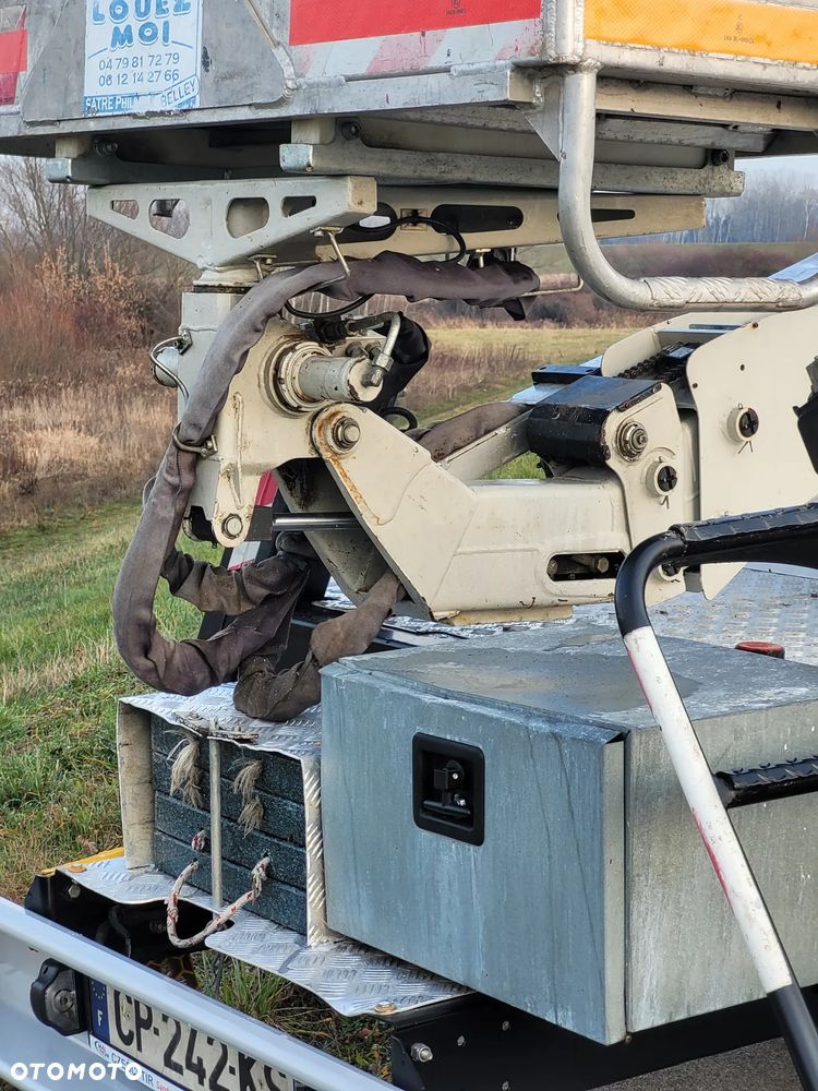 Nissan CABSTAR  35.11 - 27