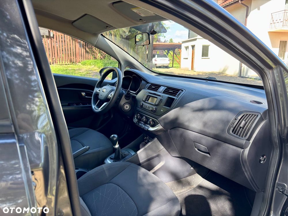 Kia Rio 1.2 Dream-Team Edition - 38