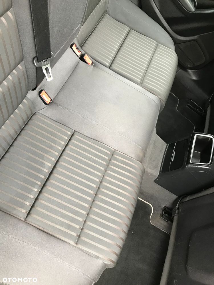 Audi A4 Avant 1.8 TFSI Ambiente - 9