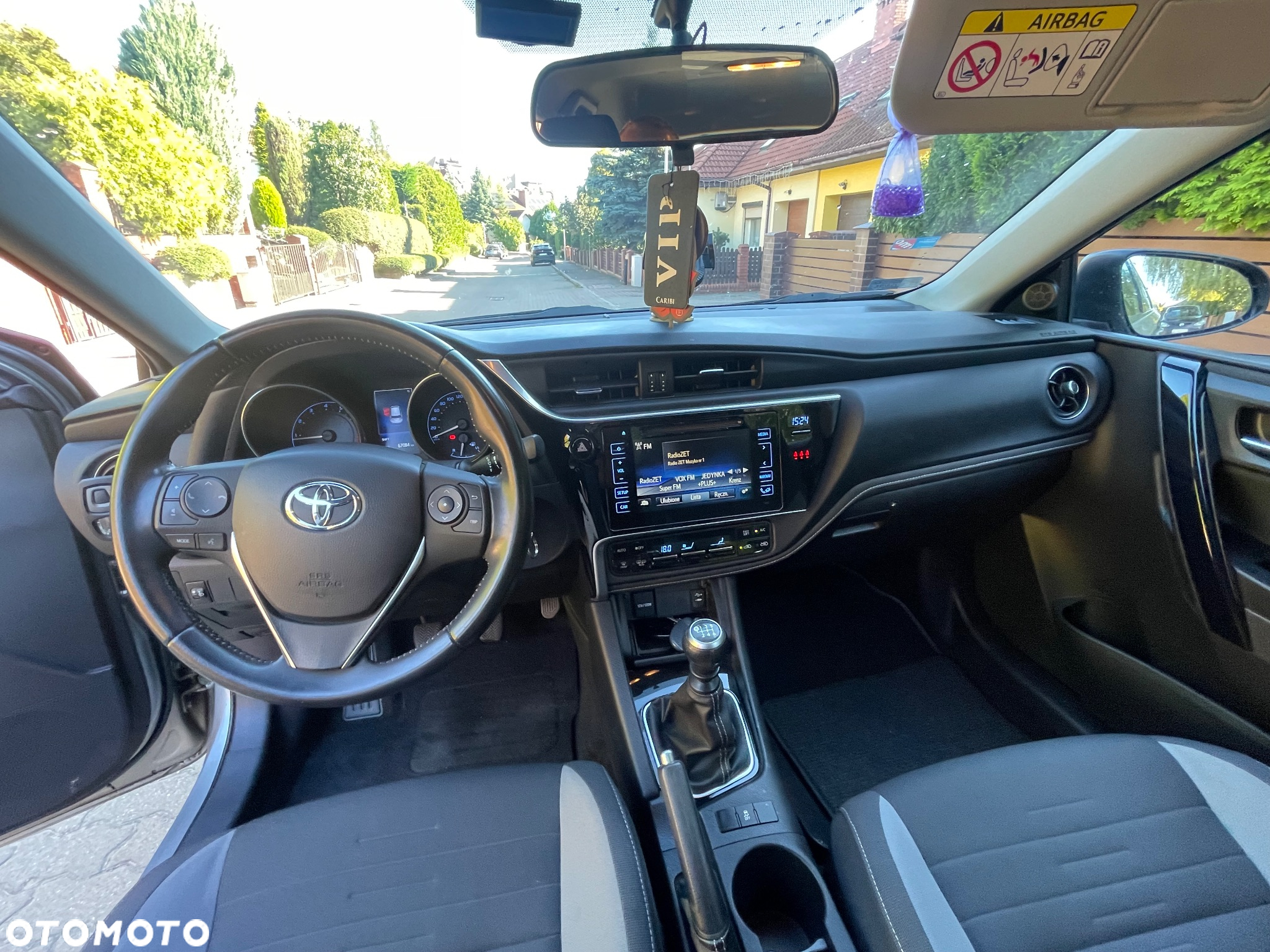 Toyota Auris - 10
