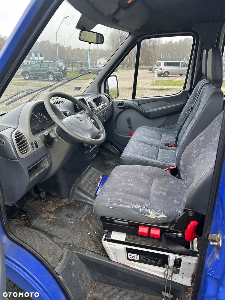 Mercedes-Benz Sprinter - 4