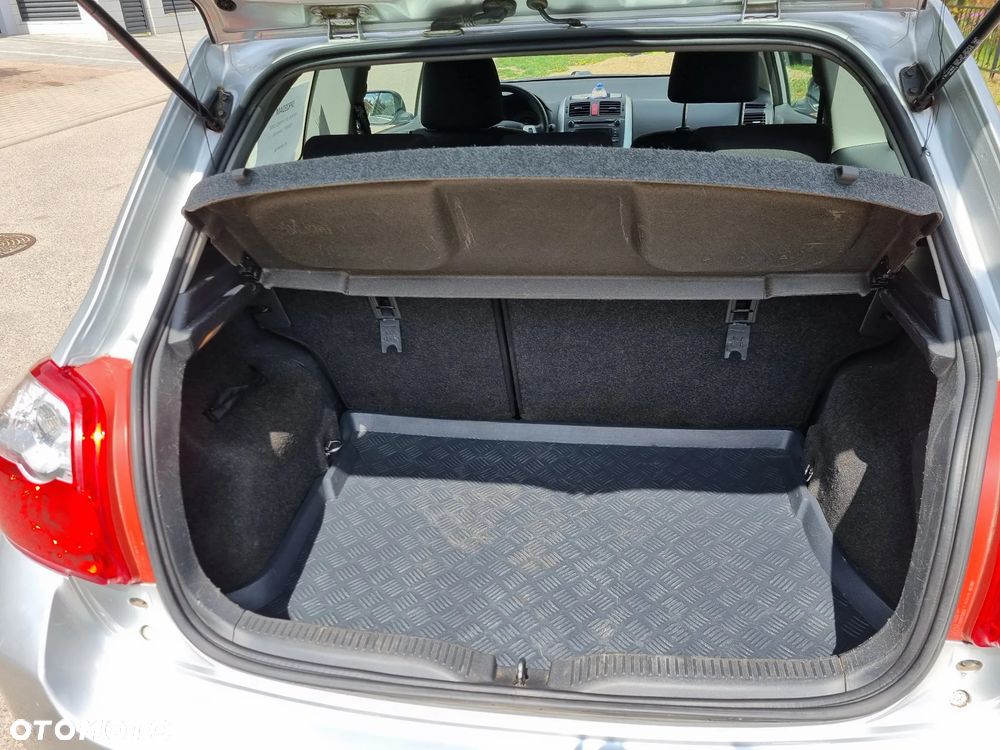 Toyota Auris 1.33 VVT-i Active - 8