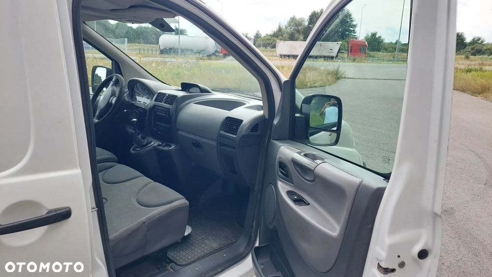 Peugeot Expert - 8