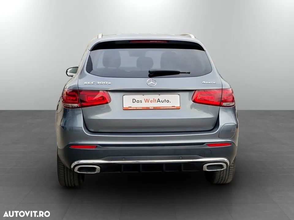 Mercedes-Benz GLC 300 e 4MATIC - 8