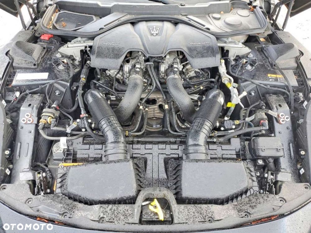 Maserati GranTurismo - 7