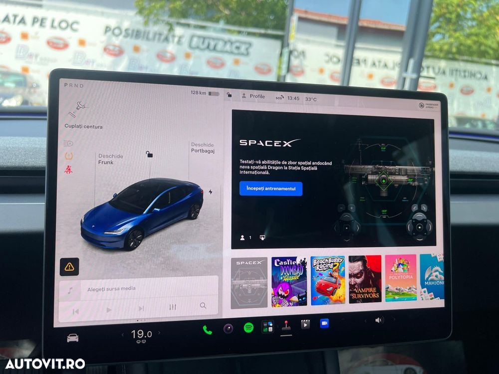 Tesla Model 3 - 37