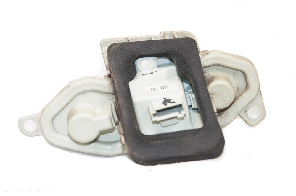 WKŁAD LAMPY PRAWY LEWY TYŁ OPEL VECTRA C KOMBI OE - 5