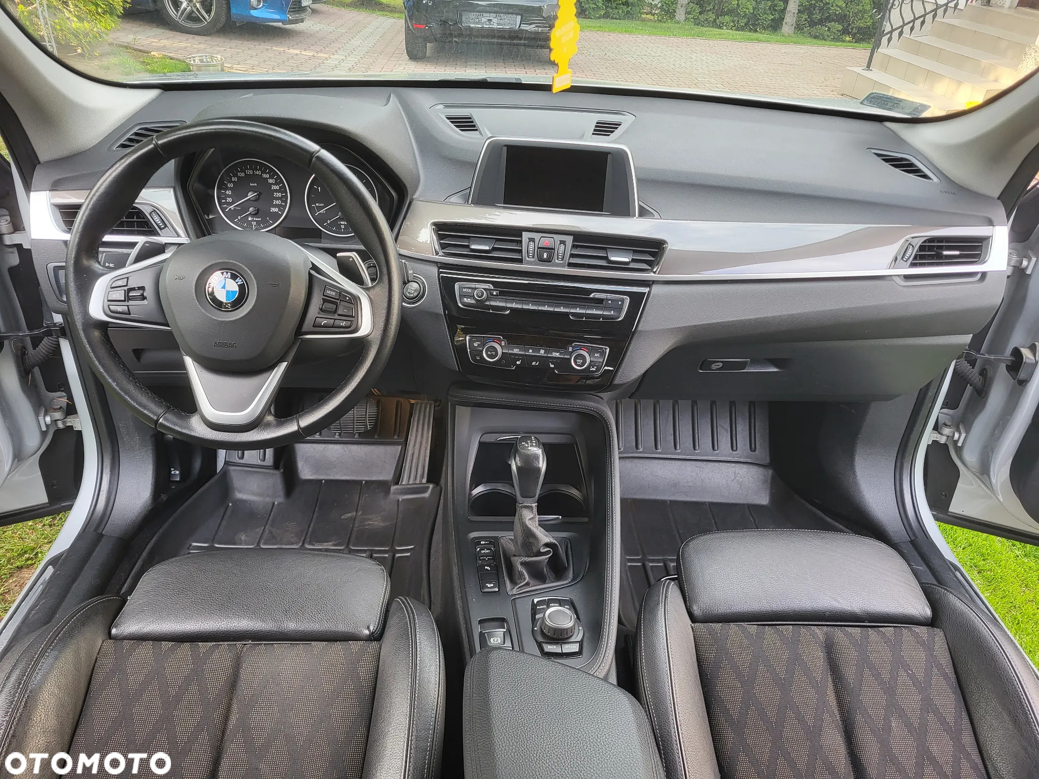 BMW X1 xDrive20d - 11