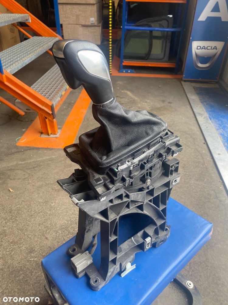 Ford S-max MK2  2 II LIFT galaxy MK4 18r 2.0 tdci  IGŁA!!! po 21 tyś km AUTOMAT WYBIERAK SKRZYNI BIEGÓW MIESZEK SKÓRZANY GAŁKA SKÓRZANA SKÓRA   mk 2 mk 3 mk 4 galaxy S max Smax S-maks lift II 2  galaxy - 18