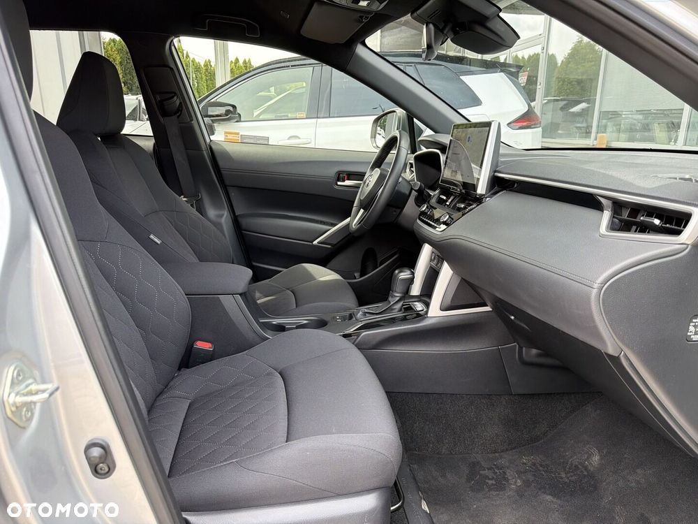 Toyota Corolla Cross - 6