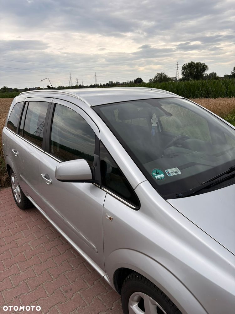 Opel Zafira 1.8 - 14