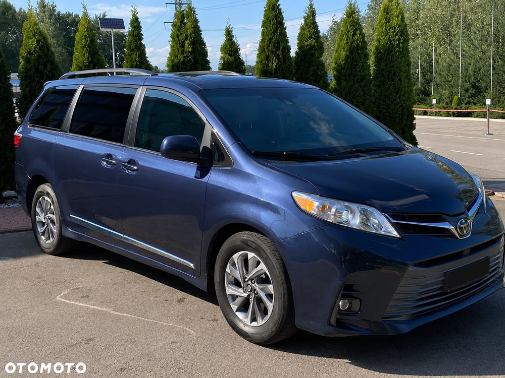 Toyota Sienna 3.5 V6 - 2