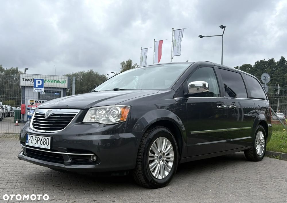 Lancia Voyager
