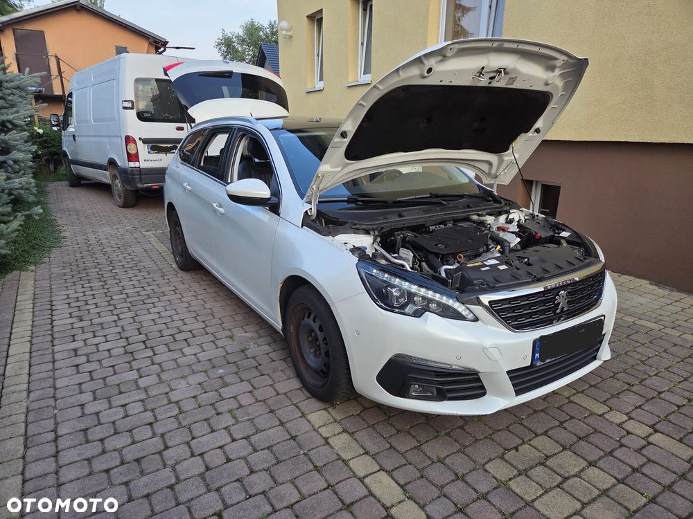 Peugeot 308 1.5 BlueHDi Allure Pack S&S EAT8 - 2