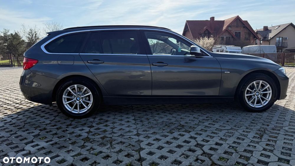BMW Seria 3 320d Touring xDrive Luxury Line - 11