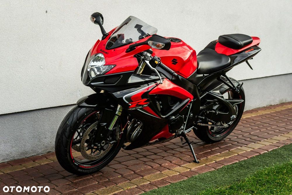 Suzuki GSX-R - 6