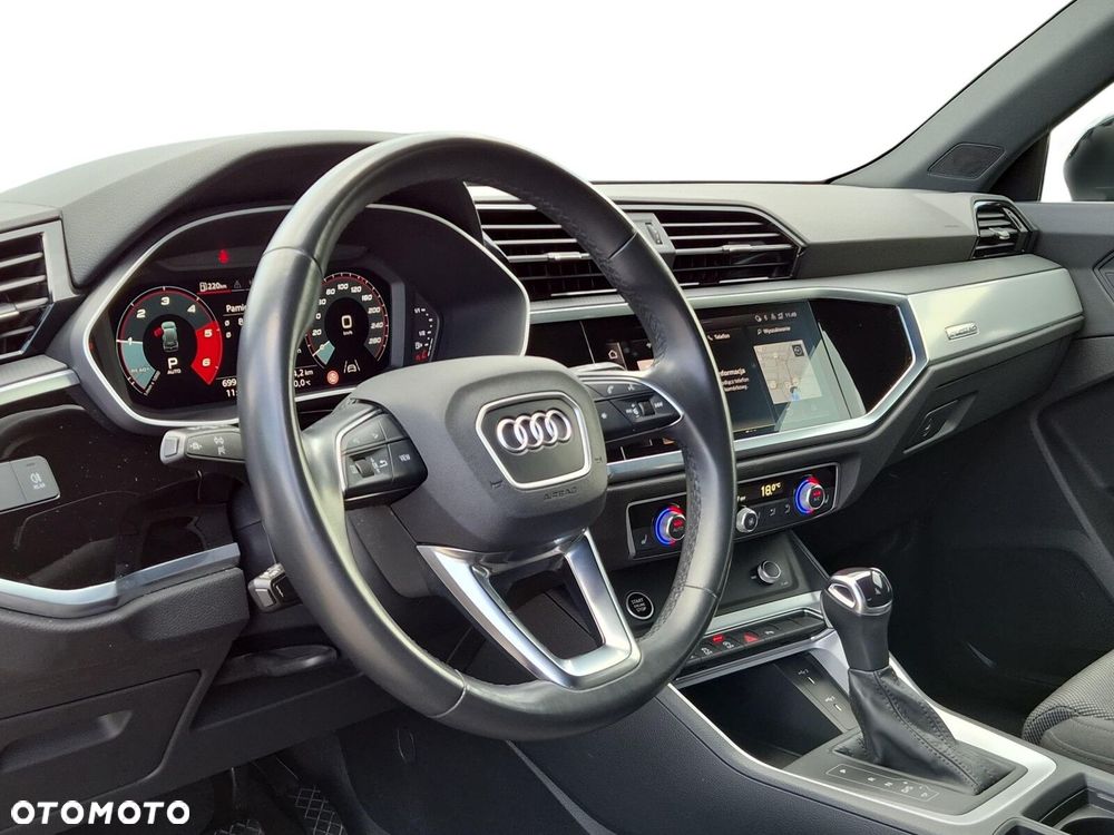 Audi Q3 - 10