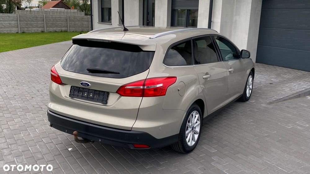 Ford Focus 1.0 EcoBoost Trend Sport - 14