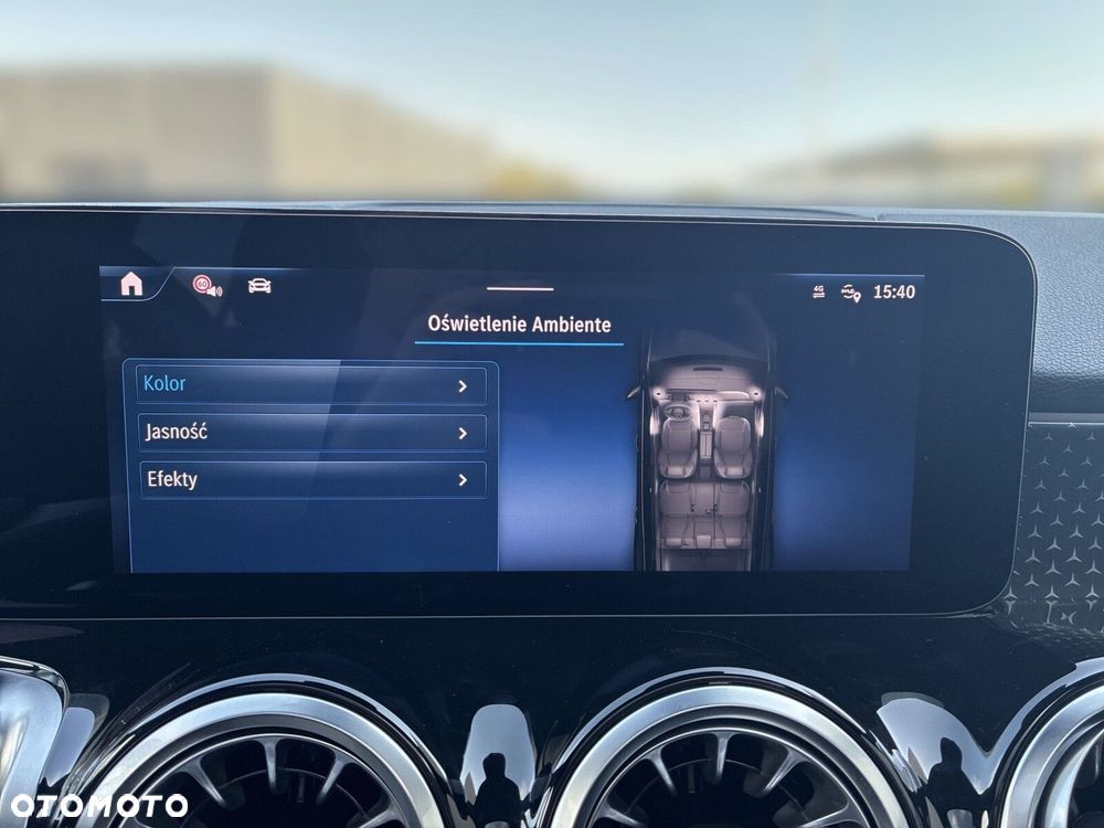 Mercedes-Benz GLB - 22
