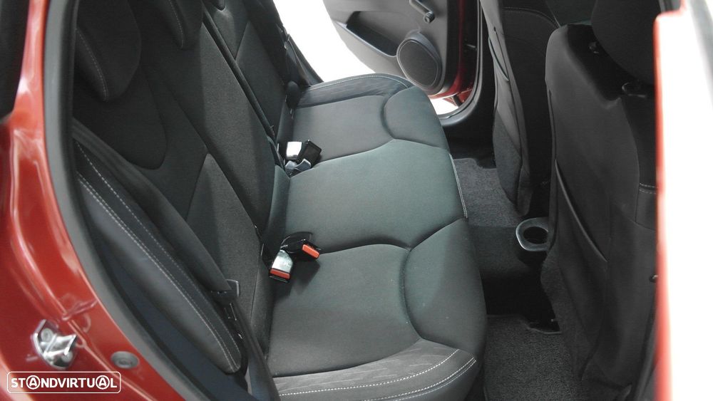 Renault Clio 0.9 TCe Limited - 13